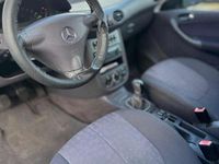 Usado Mercedes A140 82 CV (60 kW) 2004 Gris Utilitario