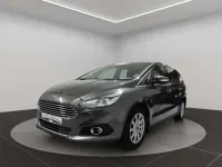 Usado Ford S-MAX S 160 CV (117 kW) 2016 Gris Monovolumen