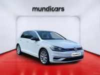 Usado VW Golf VII Advance 131 CV (96 kW) 2019 Blanco Berlina