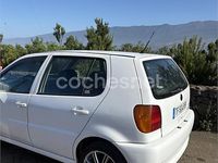 Usado VW Polo 60 CV (44 kW) 1996 Blanco Berlina