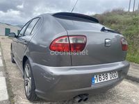 Usado Seat Leon FR 150 CV (110 kW) 2005 Gris / plata Berlina