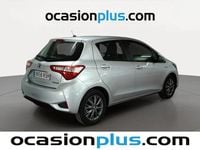 Usado Toyota Yaris Hybrid Active 100 CV (73 kW) 2018 Gris plata Utilitario