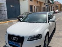 Usado Audi A3 Attraction 125 CV (91 kW) 2011 Blanco Berlina