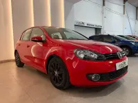 Usado VW Golf VI Advance 115 CV (84 kW) 2009 Rojo Utilitario