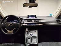 Usado Lexus CT200h Business Edition 136 CV (100 kW) 2017 Rojo Monovolumen