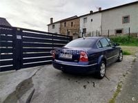 Usado VW Passat Highline 130 CV (95 kW) 2004 Azul Familiar
