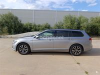 Usado VW Passat 120 CV (88 kW) 2018 Gris / plata Familiar