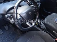 Usado Peugeot 208 Roland Garros 100 CV (73 kW) 2018 Azul Utilitario