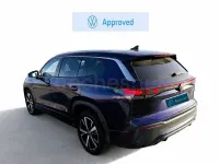 Usado VW Tayron Life 204 CV (150 kW) 2025 Violeta / lila SUV