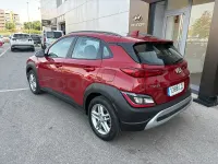 Usado Hyundai Kona 120 CV (88 kW) 2022 Granate SUV