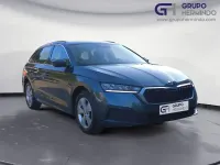 Usado Skoda Octavia Business Line 150 CV (110 kW) 2021 Gris Familiar