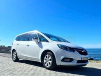 Usado Opel Zafira Tourer Expression 136 CV (100 kW) 2017 Gris / plata Monovolumen