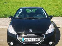 Usado Peugeot 208 Active 92 CV (67 kW) 2012 Negro Utilitario