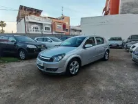 Usado Opel Astra Cosmo 120 CV (88 kW) 2006 Gris Utilitario