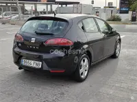 Usado Seat Leon Ecomotive 105 CV (77 kW) 2008 Negro Utilitario