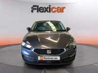 Usado Seat Leon Style 131 CV (96 kW) 2023 Gris Berlina