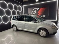 Usado VW Touran Highline 115 CV (84 kW) 2004 Gris / plata Monovolumen