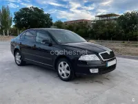 Usado Skoda Octavia 105 CV (77 kW) 2009 Negro Berlina