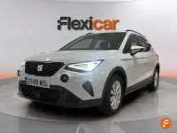 Usado Seat Arona Style 110 CV (80 kW) 2024 Blanco SUV