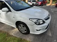 Usado Hyundai i30 Classic 90 CV (66 kW) 2011 Blanco Berlina