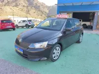 Usado Skoda Fabia Active 75 CV (55 kW) 2015 Negro Utilitario