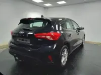 Usado Ford Focus Active 125 CV (91 kW) 2020 Negro Berlina