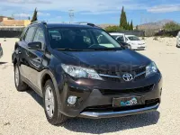 Käytetty Toyota RAV4 Active 124 HP (91 kW) 2014 Musta Katumaasturi