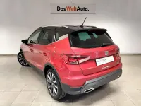 Usado Seat Arona FR 115 CV (84 kW) 2025 Blanco SUV