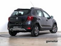 Usado Dacia Sandero 90 CV (66 kW) 2020 Gris / plata Berlina