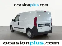 Usado Fiat Doblò 95 CV (69 kW) 2018 Blanco Monovolumen