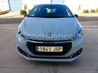 Usado Peugeot 208 Active 110 CV (80 kW) 2015 Blanco Utilitario