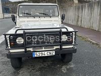 Usado Land Rover Defender 122 CV (89 kW) 2003 Blanco Familiar