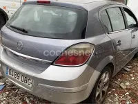 Usado Opel Astra Cosmo 100 CV (73 kW) 2005 Azul Berlina