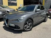Usado Alfa Romeo Stelvio Executive 180 CV (132 kW) 2018 Gris / plata SUV