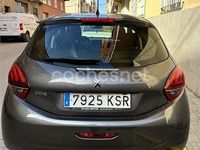 Usado Peugeot 208 Signature Sky 82 CV (60 kW) 2018 Gris / plata Utilitario