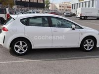 Usado Seat Leon Reference 105 CV (77 kW) 2013 Blanco Berlina