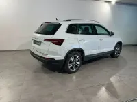 Usado Skoda Karoq Ambition 150 CV (110 kW) 2023 Blanco SUV