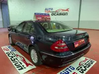 Usado Mercedes E320 Avantgarde 224 CV (164 kW) 2005 Azul Berlina