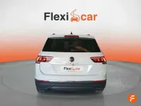 Usado VW Tiguan Life 131 CV (96 kW) 2021 Blanco SUV