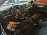 Usado VW Golf VII Advance 105 CV (77 kW) 2013 Gris / plata Familiar