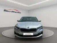 Usado Skoda Scala Ambition 95 CV (69 kW) 2023 Gris Utilitario
