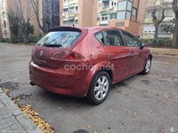 Usado Seat Leon Reference 105 CV (77 kW) 2006 Rojo Berlina