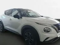 Usado Nissan Juke N-Connecta 114 CV (83 kW) 2025 Lunar white (metalizado) techo SUV