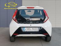Usado Toyota Aygo X-play 72 CV (52 kW) 2021 Gris / plata Utilitario