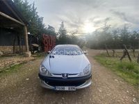 Usado Peugeot 206 110 CV (80 kW) 2002 Gris / plata Descapotable