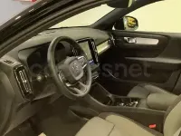 Usado Volvo XC40 Plus 163 CV (119 kW) 2025 Negro SUV