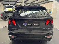 Usado Hyundai Tucson 136 CV (100 kW) 2022 Gris SUV