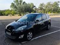 Usado Renault Grand Scénic Dynamique 110 CV (80 kW) 2011 Negro Monovolumen