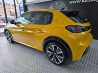Usado Peugeot 208 GT-line 102 CV (75 kW) 2020 Amarillo Utilitario