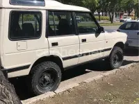Usado Land Rover Discovery Basis 112 CV (82 kW) 1994 Blanco SUV